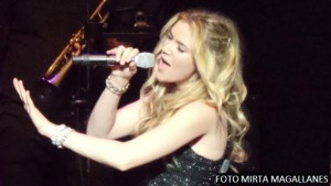 Joss Stone (Luna Park 08 Marzo Noticias 1440 A02)