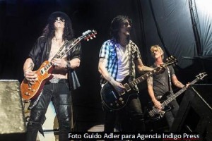 Slash Mandarine Park (Noticias 1440 - Indigo Press Marzo 2015 A001)