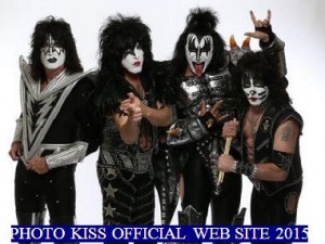 Kiss (Kiss Oficial Web Site 004)