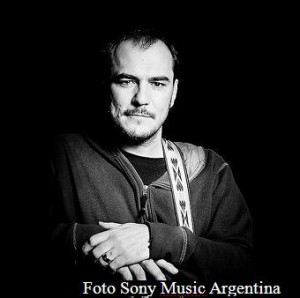 Ismael Serrano (Fotos Sony Music Arg - A001)