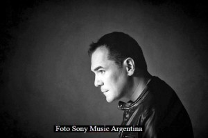 Ismael Serrano (Fotos Sony Music Arg - A002)