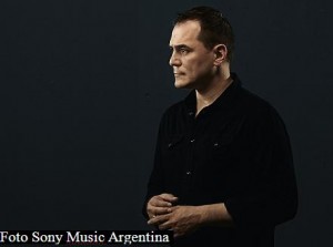 Ismael Serrano (Fotos Sony Music Arg - A006)