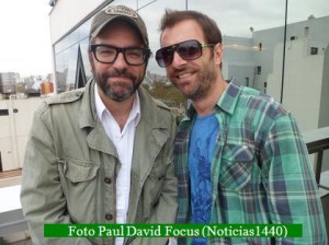 Kevin Johansen y Liniers (Foto Paul David Focus - Noticias1440 A001)